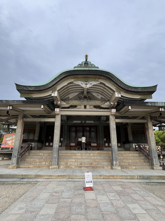 🏯🌳🌃 Half-Day in Osaka – Castle Views, Garden Walks & City Skies