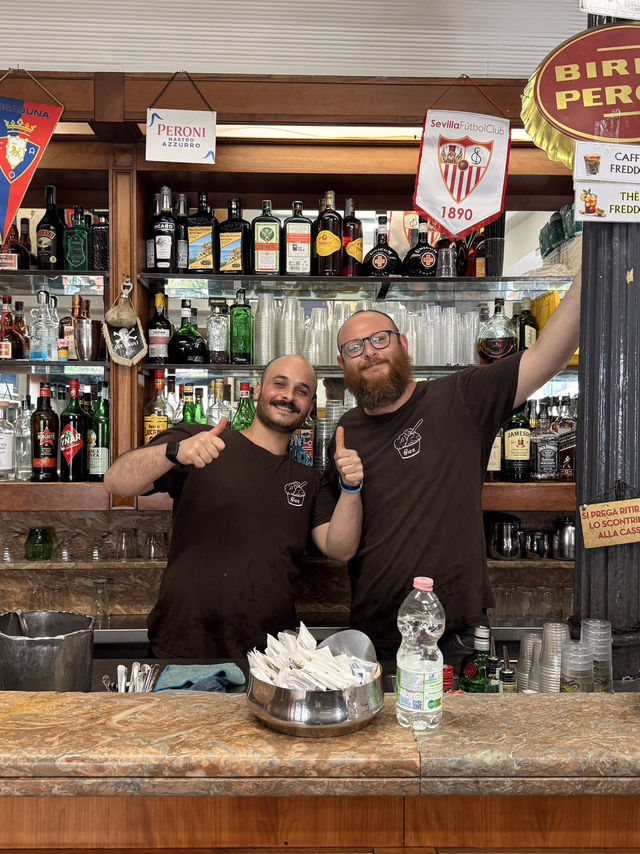Local life at Bar San Calistro • Roma