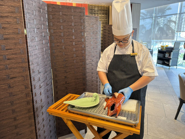🦆 Crispy Perfection at Dragon-I Queensbay Mall