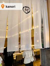 バンコクで大人気！  高級手巻き寿司「KANORI」🍣