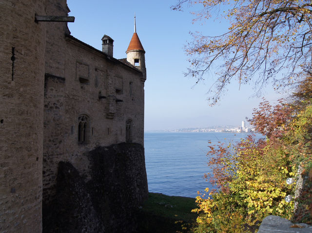 🏰 Fairytale by the Lake – Visiting Chillon Castle