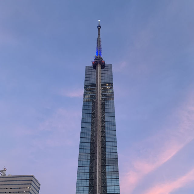 Vanilla sky at Momochi Seaside Park, Fukuoka