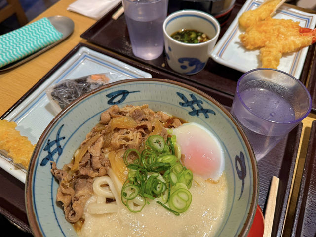 🍜 여행가이드: 도쿄 사사즈카 - 미야부 사누키 우동!