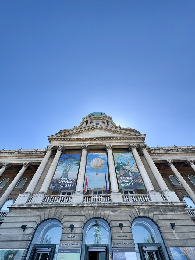 BREATHTAKING VIEWS AND ROYAL VIBES AT BUDA CASTLE!