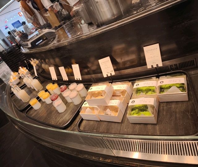 深圳大悅城麵包店/吕三吉/好利來/UH Select/波拿巴
