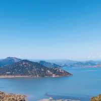 Montenegro: Where Mountains Kiss the Adriatic – Your Ultimate Adventure Awaits!