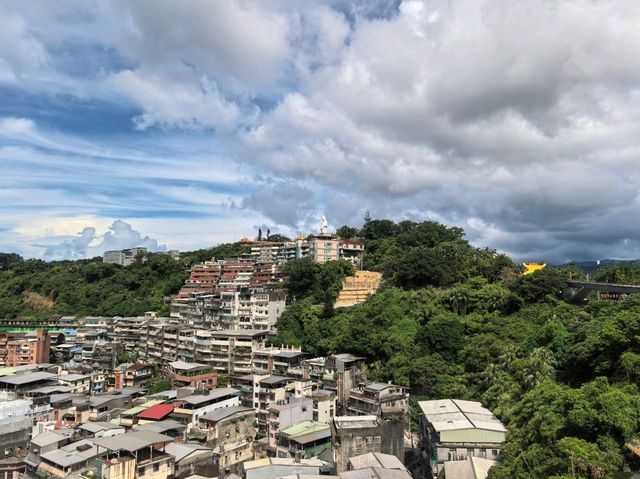 ✨基隆必打卡！廟口美食+防空洞探險一日游✨