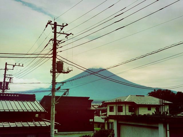 Kanadorii（金鳥居）──神秘壯麗的傳統象徵