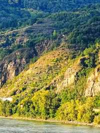 🏰 Dürnstein Castle Ruins – Echoes of Legend Above the Danube
