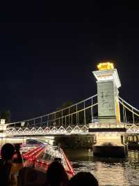 Enjoy Guilin night through the cruise 