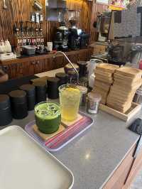 ☕🌸 รีวิว Little Forest Coffee & Flowers — คาเฟ่เล็
