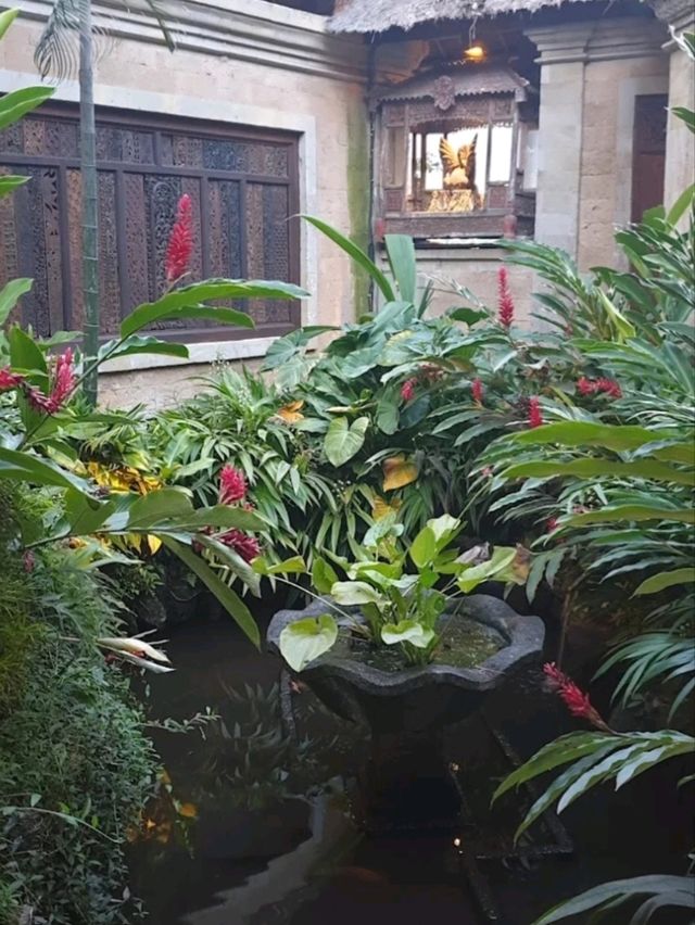 A GORGEOUS AND STUNNING RESORT IN BALI.