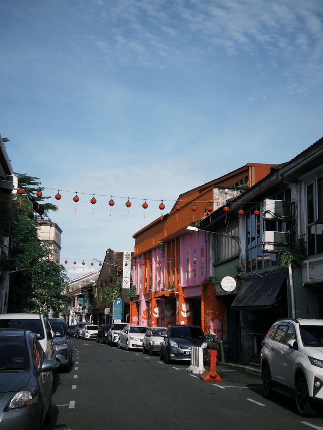 Sunny Street Vibes🌞 Sunny Street Vibes🌞