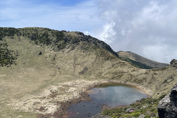 登山の醍醐味 - 韓国最高峰の山、漢拏山（ハルラサン） - 。 | Trip