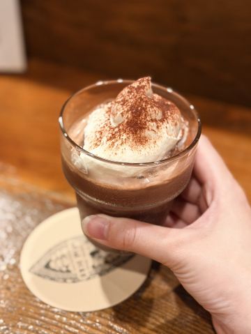 大阪で50年！あの究極のココアが移転・再開🍫🤍 | Trip.com 大阪