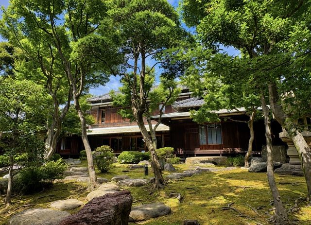 都心に残る歴史ある邸宅と美しい庭園｜旧朝倉家住宅