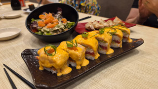 Amazing Sushi in Kuta 🍣 Japanese Food at Genki Sushi