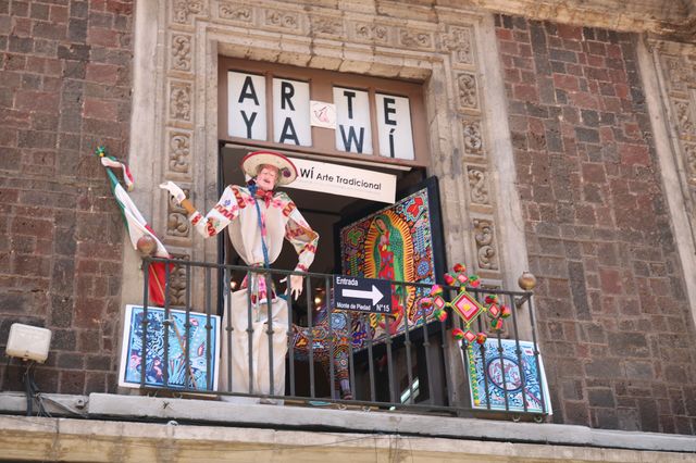 Aztec and Mayan History in Mexico City: 🏰🌮🎭