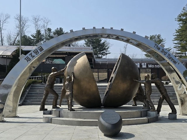 Where the 2 Koreas are divided. Lots of history here