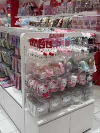 Hello Kitty Apple Cafe