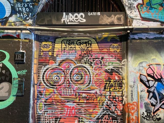 The Graffiti Tunnel 🇬🇧