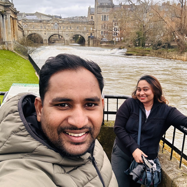 Visiting Pulteney Bridge in Uk 