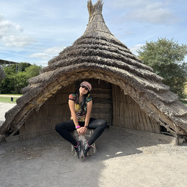 Journey from Old Sarum to Stonehenge: A Day of Exploration, Ending with an Evening in Salisbury