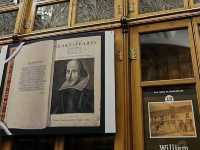 📚 Shakespeare Memorial Room & St. Paul's Church: A Slice of History in Birmingham