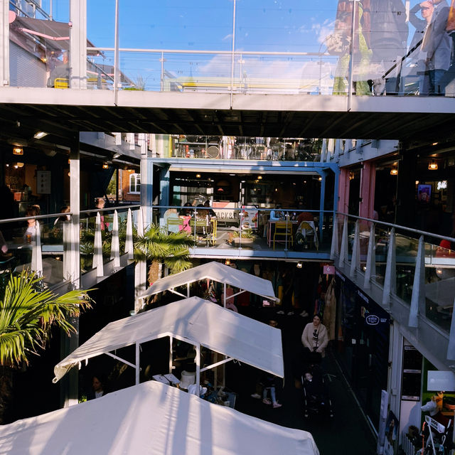 🎸🛍️ Camden Market: London’s Wild Heart of Culture, Vintage & Bites 🌮🎨