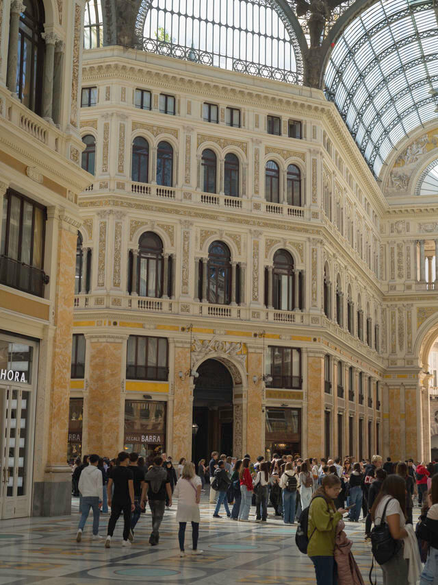 Your Perfect Day in Naples