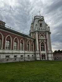  The Russian Versailles: A Walk Through Tsaritsyno  