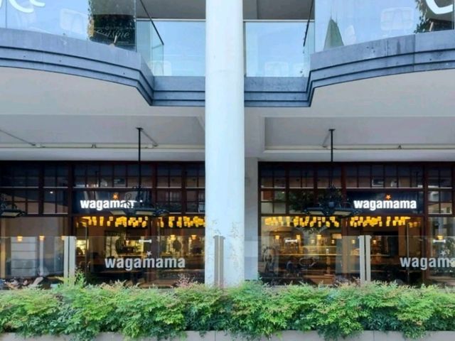 ร้านอาหารเอเชียสาขาใน outlet แบรนด์เนม Roermond