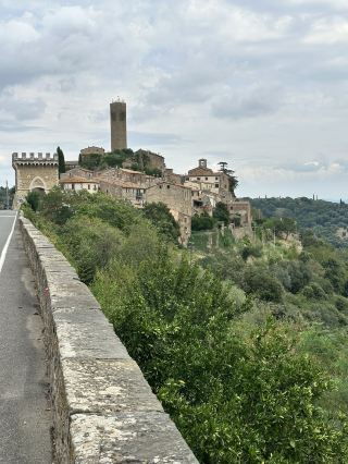 Rural Tuscany: the real Italy in Magliano in Toscana