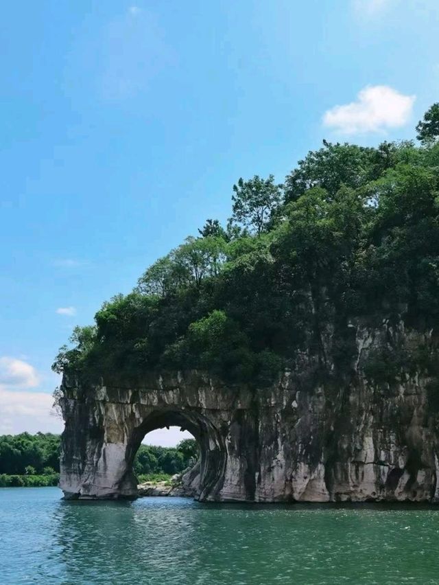 This city is China’s Landscape Poem Come to Life 🇨🇳✨