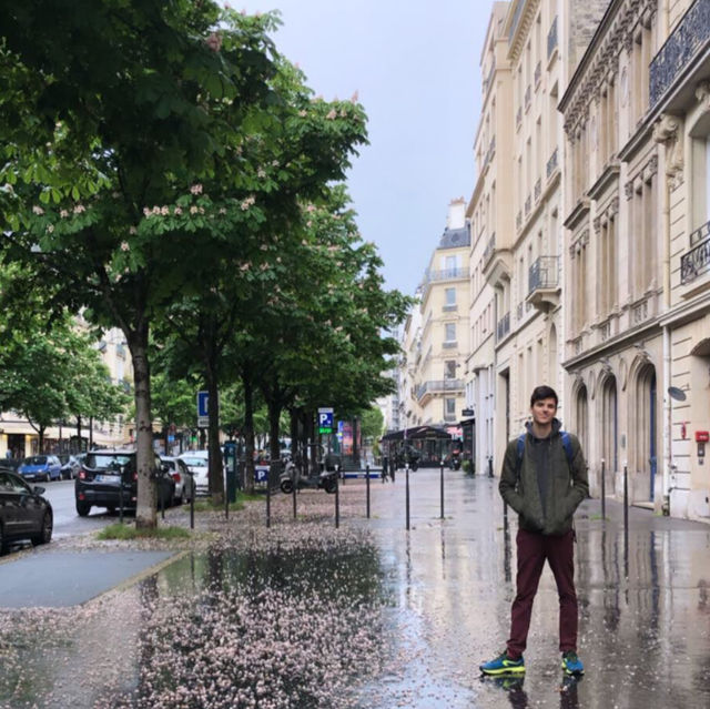 Paris on a Budget: Love, Lights & Low-Cost Adventures Paris on a Budget: Love, Lights & Low-Cost Adventures