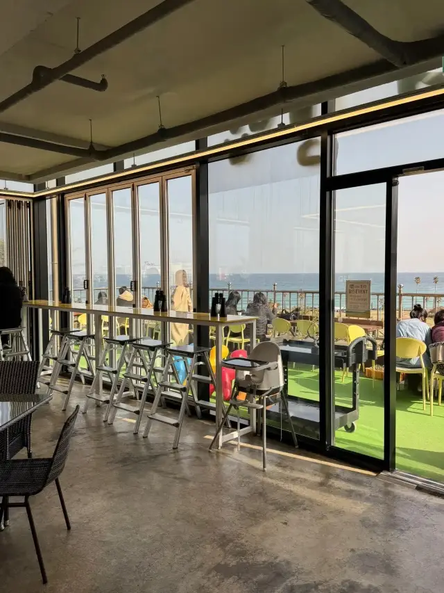 Jeju Island is so quiet and gentle, just like a beautiful Korean movie!