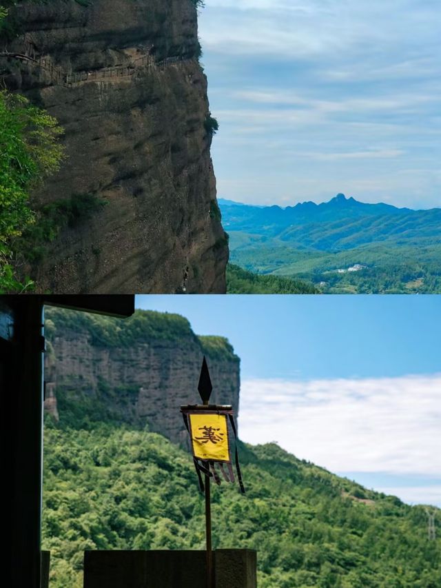 劍閣峥嵘而崔嵬，一夫當關，萬夫莫開