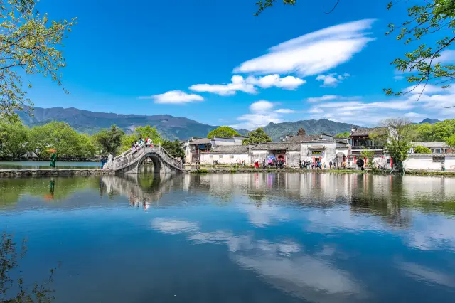 初夏の日に宏村を徒歩で訪れ、国画レベルの風景で全てを癒しましょう！