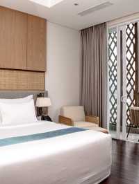 🌴🛏️ Sumatra's Serene Stay: Discover Marianna Resort 🏞️🌅