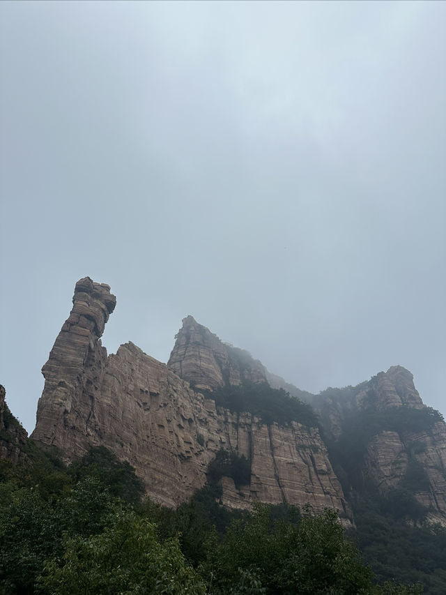 去爬山吧 嶂石岩！。