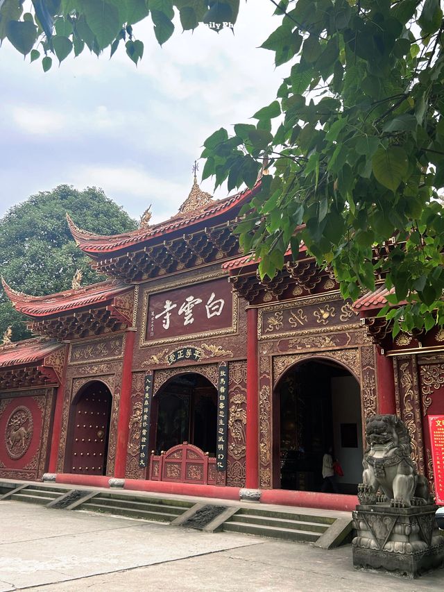 成都白雲寺｜一座祈禱很靈驗的寺廟～。