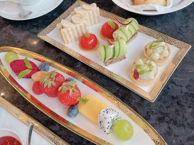 Shanghai Tower Restaurants: Mid-Level Cafés & Lounges