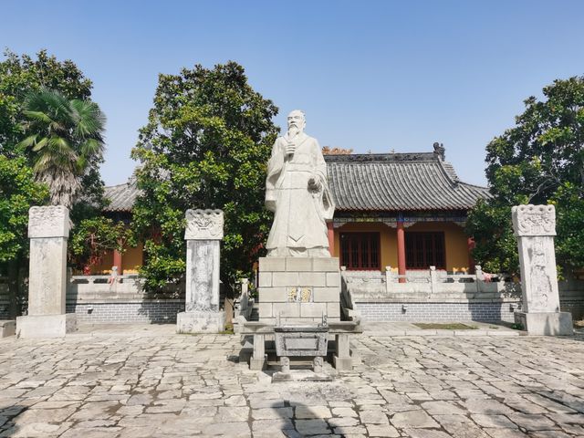 氣勢磅礡的漢高祖故里景區。
