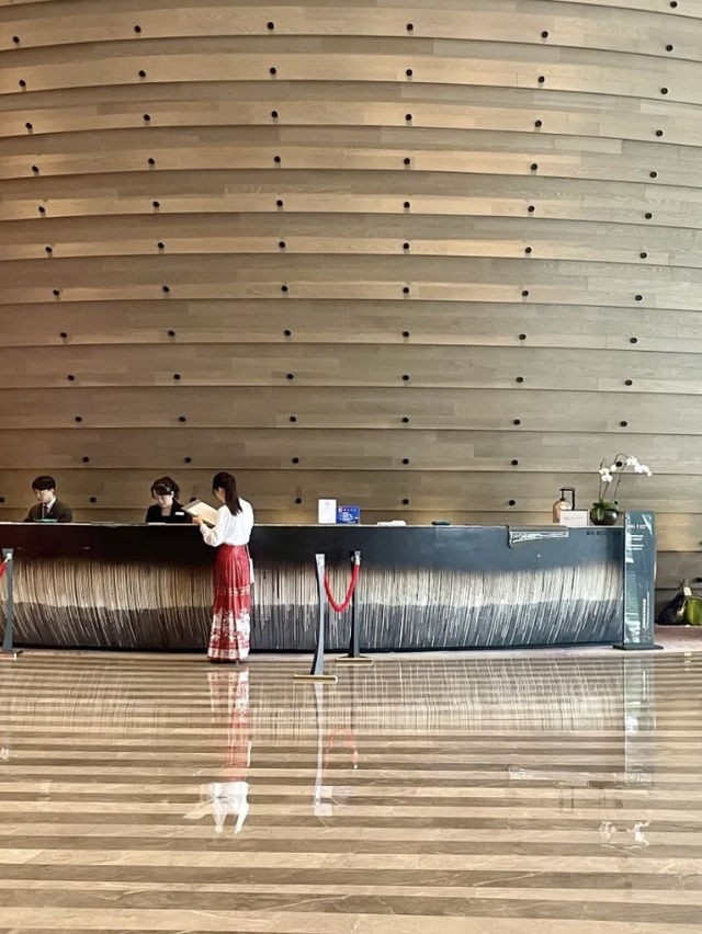泉州濱江皇冠假日酒店。