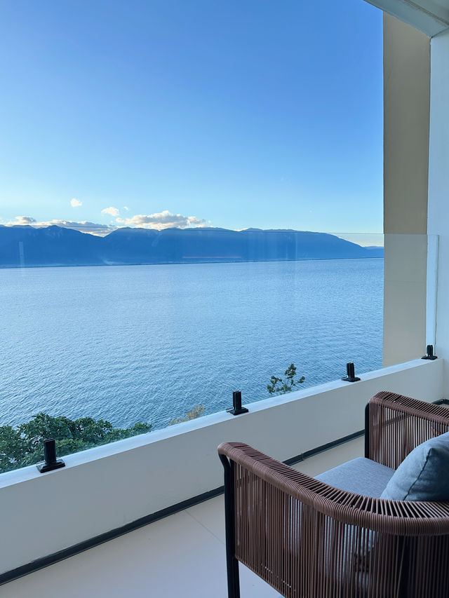 躺著看海景 想要的舒適和景色全都有。