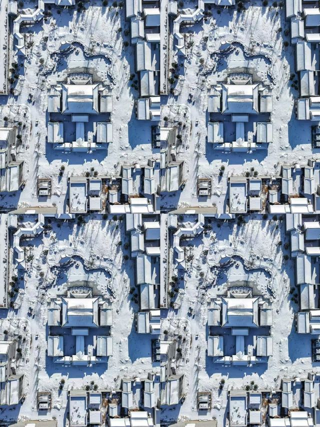 雪落晉陽，太原古城披銀裝！。