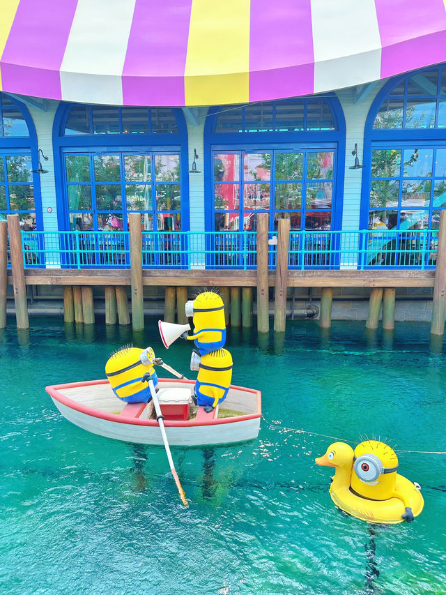 Minion Land: The only place where being silly is mandatory 🤪