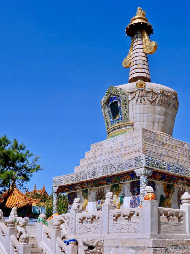 Dazhao Temple: A Mystical Jewel in Hohhot 💎 