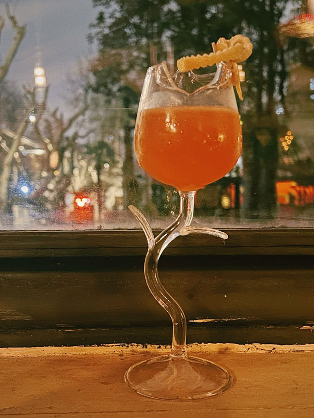 魔都夜生活小記一杯繁花解千愁