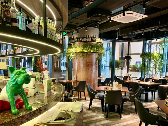Spring Sunshine & Italian Flavors: Outdoor Dining at Francesco Yabe